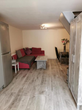 2 Bedroom Garden Flat